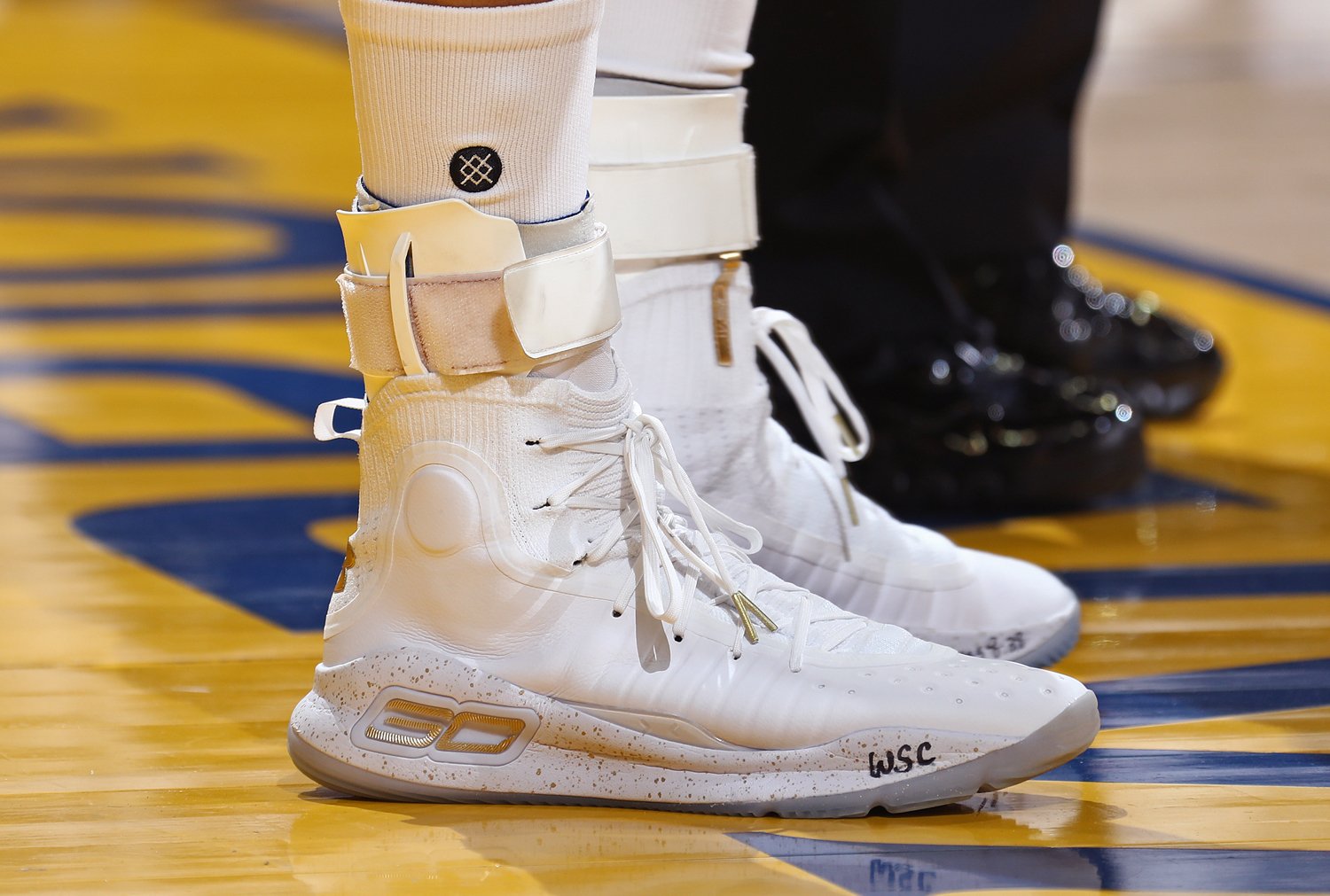 Stephen Curry - Under Armour Curry 4 