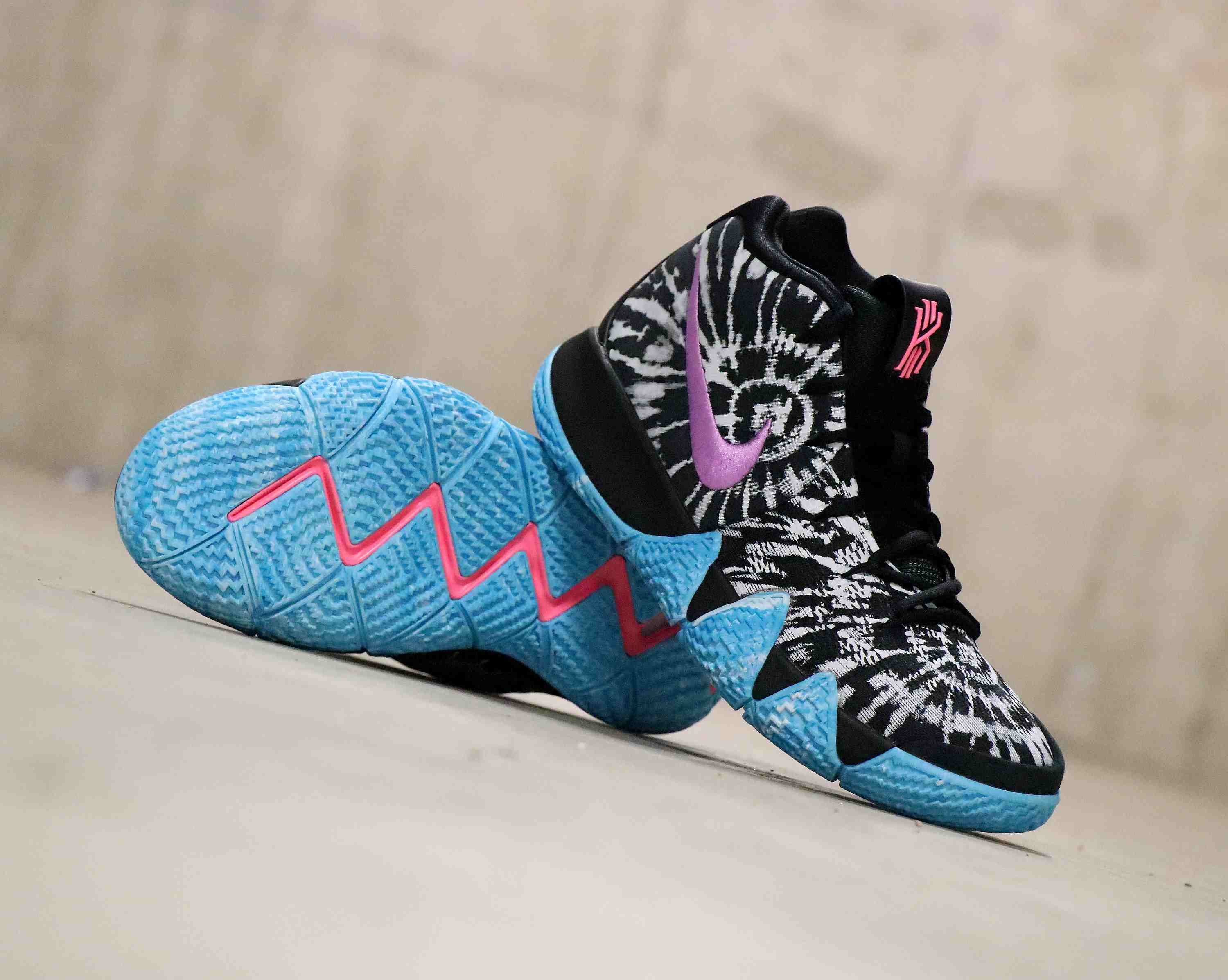 Nike Zoom Kyrie 4 All-Star Venice Beach