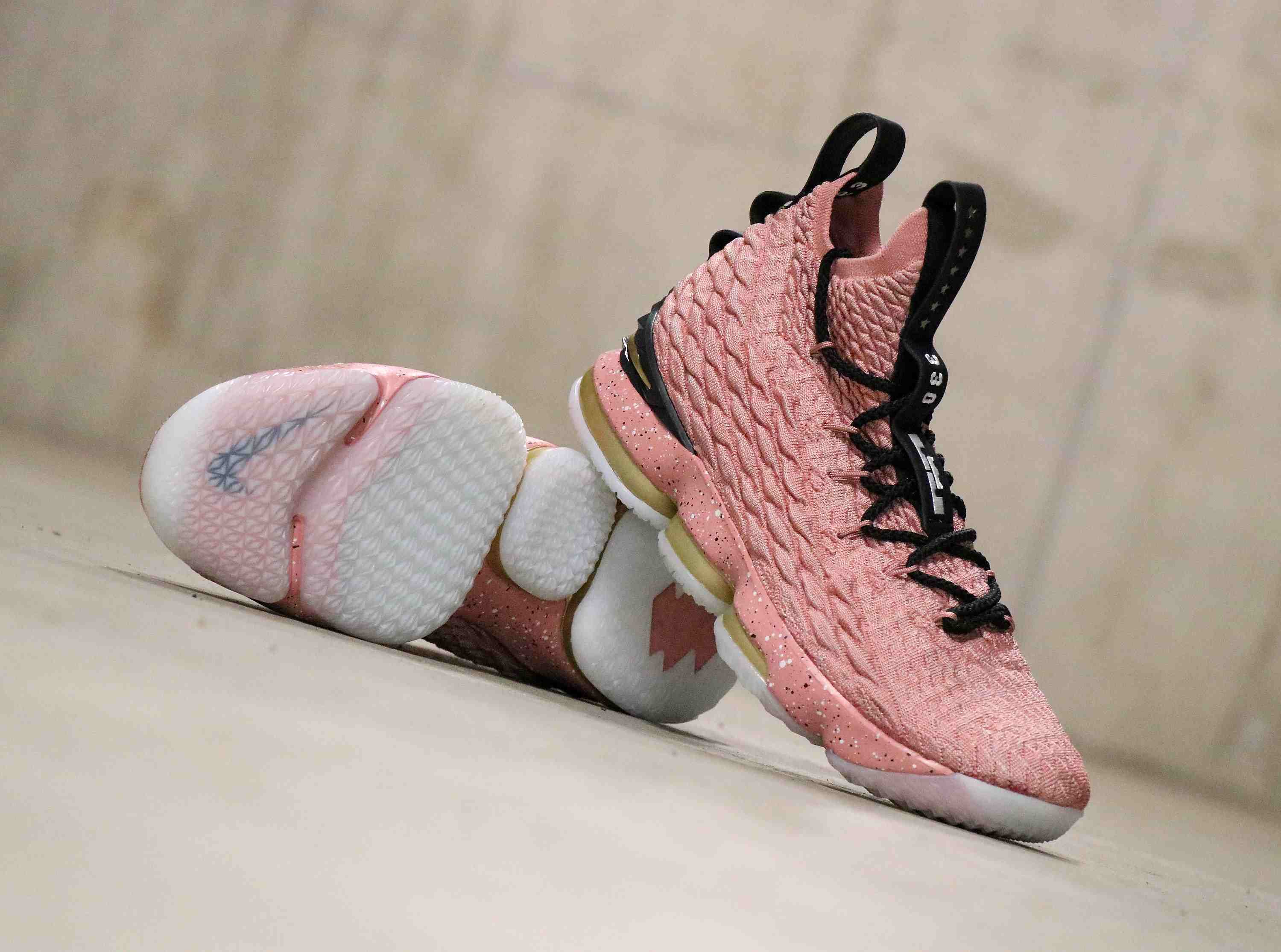 Nike LeBron 15 All-Star Hollywood