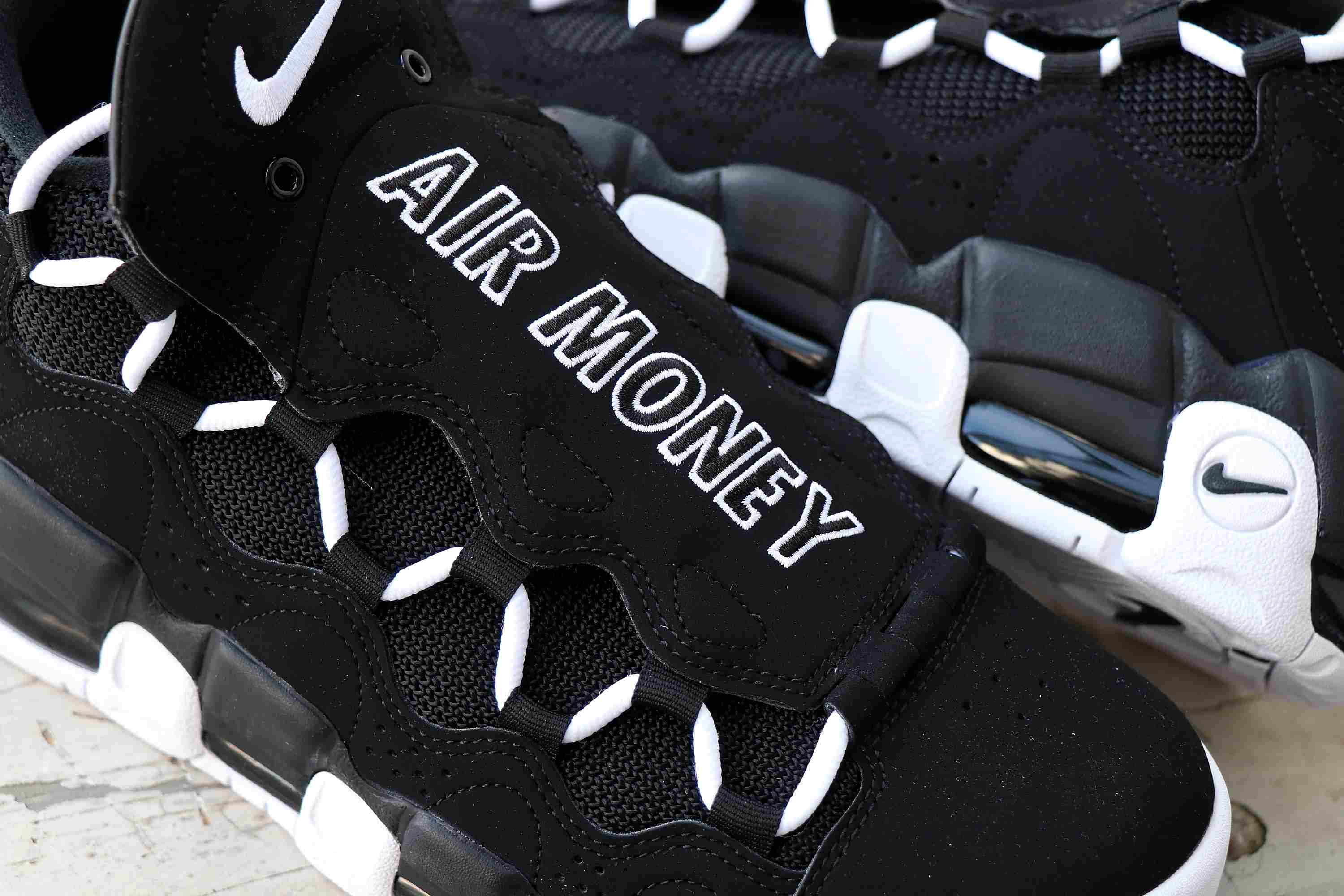 Nike Air More Money Black