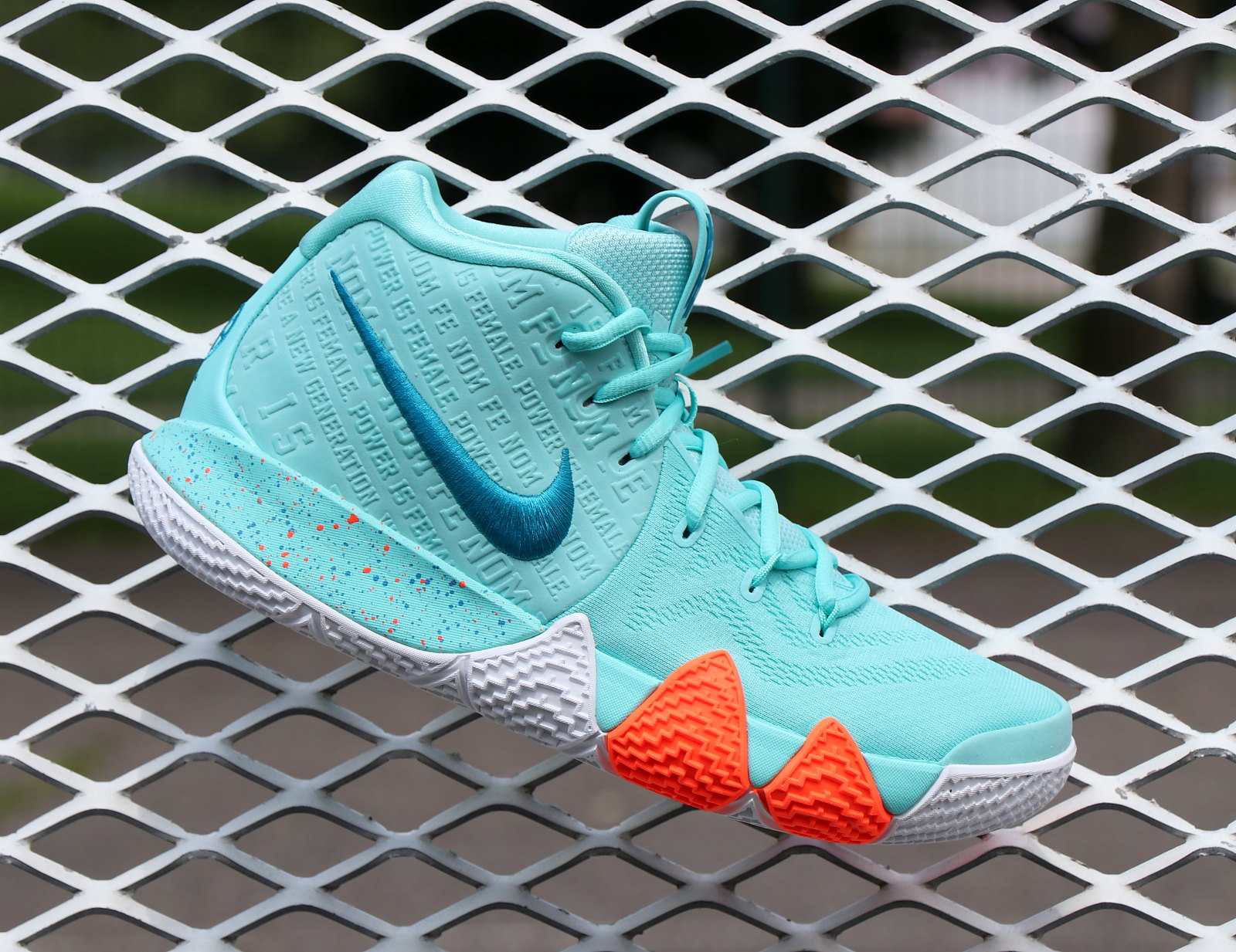 kyrie 4 bleu