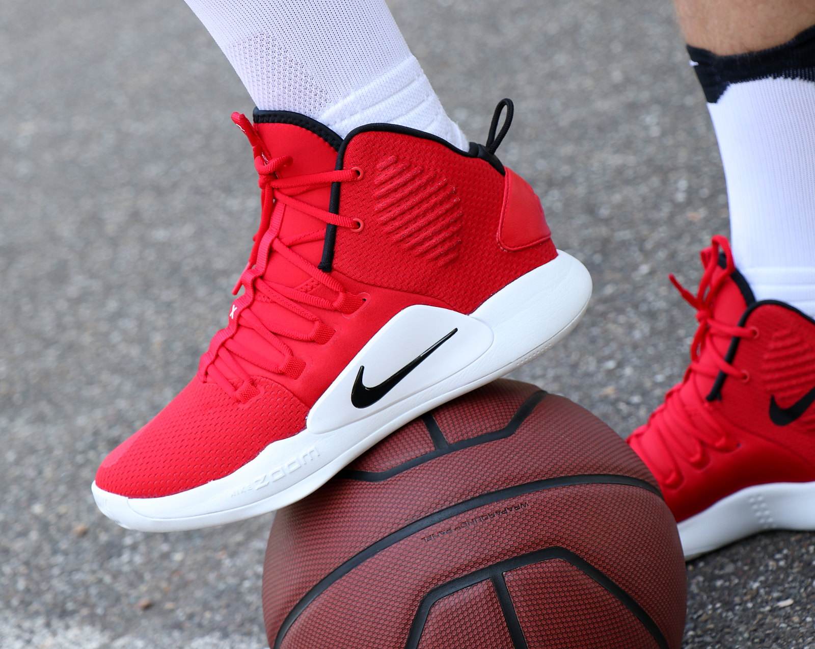 Nike Hyperdunk Red